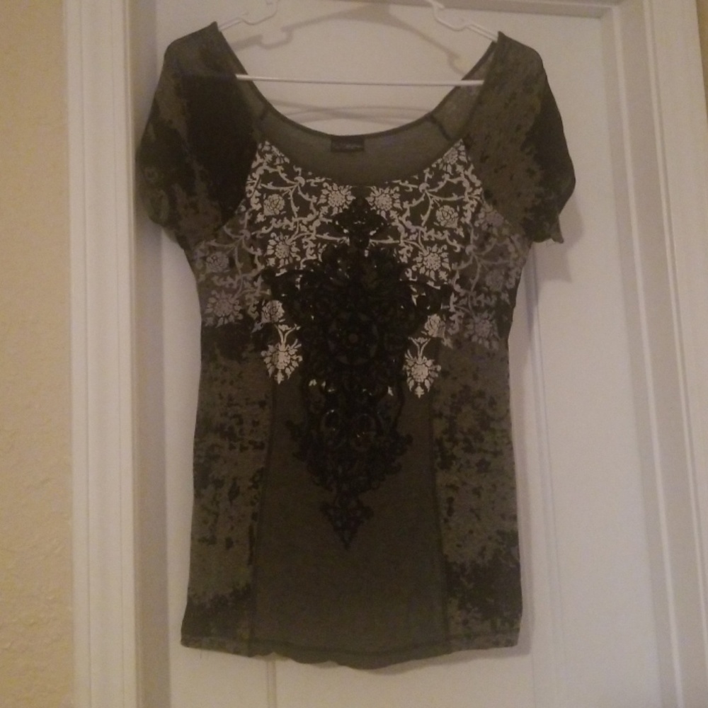 Daytrip Medium Detailed short sleeved top VGUC